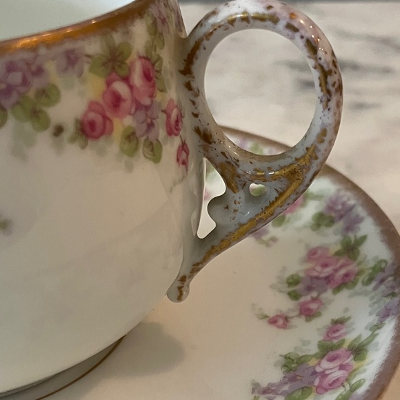 VINTAGE LIMOGES FRANCE L. R. L. TEACUP AND SAUCER W/ROSES & VIOLETS - Picture 4 of 11